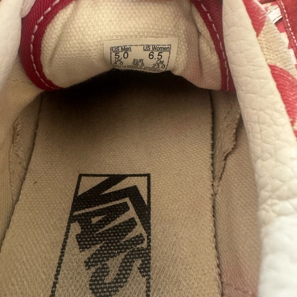 Vans Red and White Suede Sneakers Womens size 6.5 men's size 5 - Picture 3 of 5